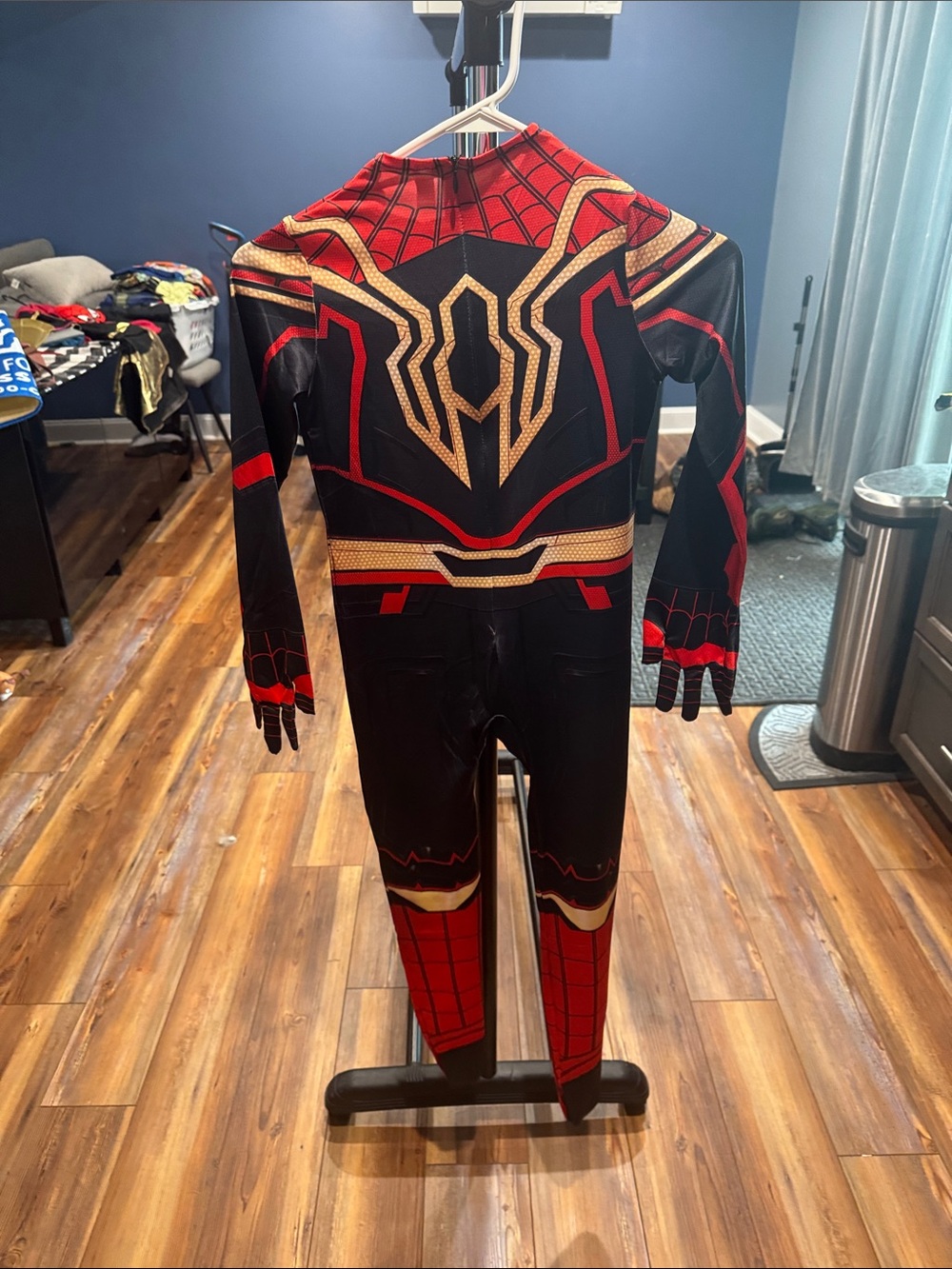 Kids Spider-Man Inspired Red & Black Costume Hooded Jumpsuit - Picture 3 of 3